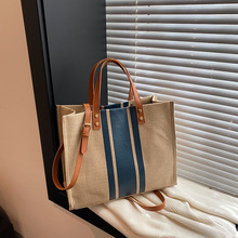 �n����������ṫ�İ�Ůʿ�Iͨ�ں��s�l�y�μ����������б��Ů