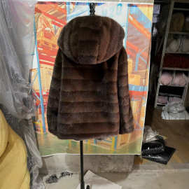 Brown Gradient Striped Hooded Faux Fur Coat条纹仿水貂毛外套