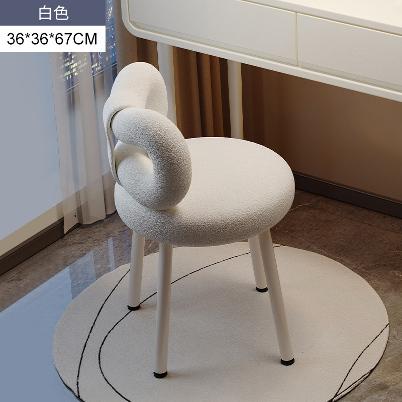 Sillas de maquillaje de estilo crema dormitorio en línea diseñador de respaldo de dormitorio principal de maquillaje de alto nivel sillas de comedor de chicas