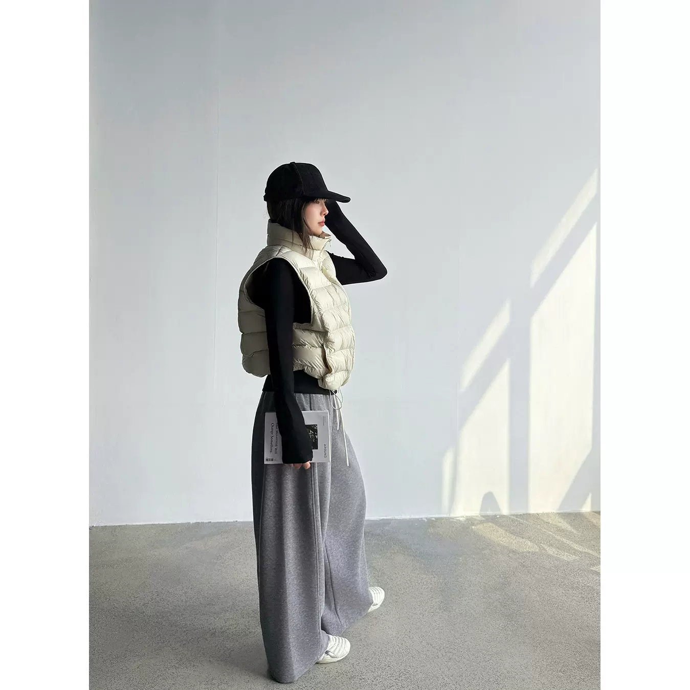 【王琪芝】90白鸭绒立领抽绳无袖马甲女冬季排骨羽绒服背心WQ038