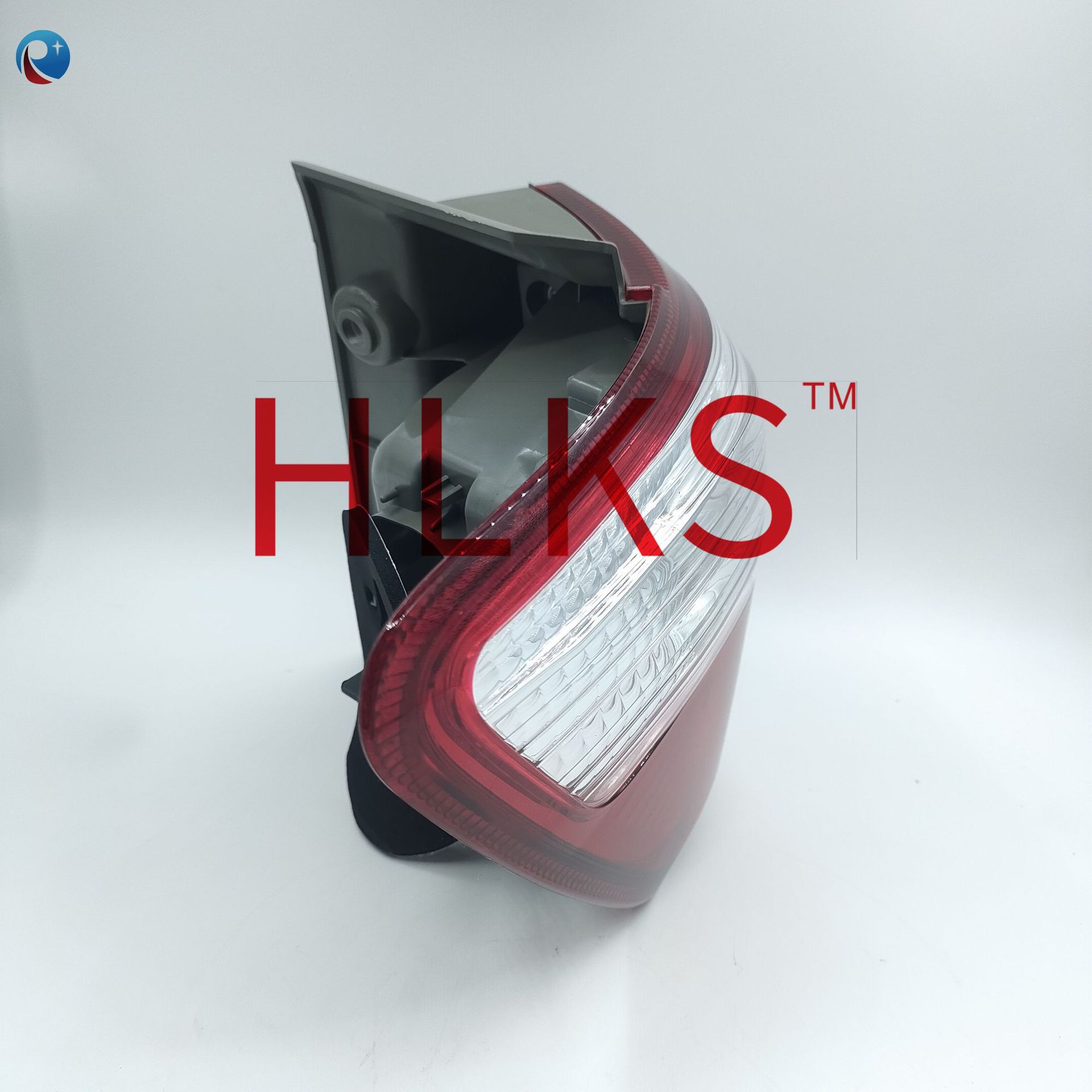 Adecuado para el conjunto de luces de freno Toyota FORTUNER Runner fuera de la luz trasera LHD