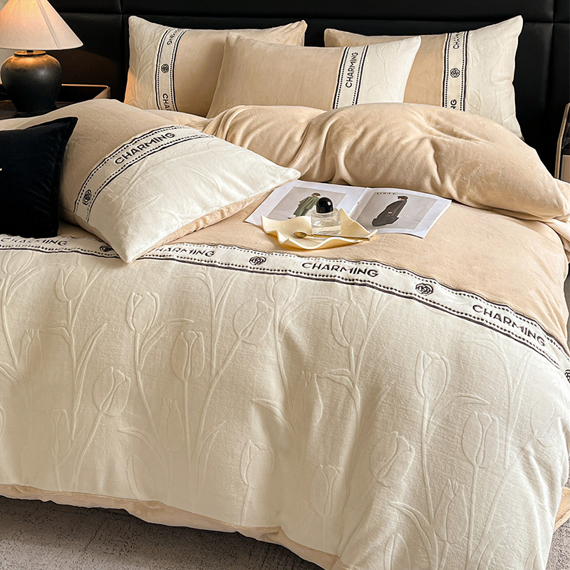 Otoño e invierno engrosado tallado cama de terciopelo de coral flanela colchón sábanas de cama cama de tres piezas