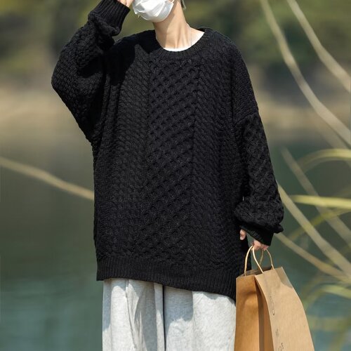 Hong Kong-style vintage loose cable-knit sweater for men—autumn/winter thickened, cozy, retro, and soft; also available as a chunky knit sweater for couples.