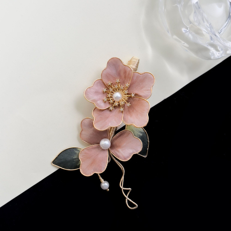 Handmade Velvet Flower Hairpin in Low-Saturation Bean Paste Pink with Double Flower Design, New Chinese Style, Gentle Atmosphere Handmade Velvet Flower Hairpin in Low-Saturation Bean Paste Pink with Double Flower Design, New Chinese Style, Gentle Atmosphere