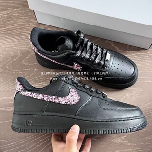 ��ԭ��1�͎�AF1��HЬ�ٴ���Ů���eС������SU7�ڰװ�Ь̫���y