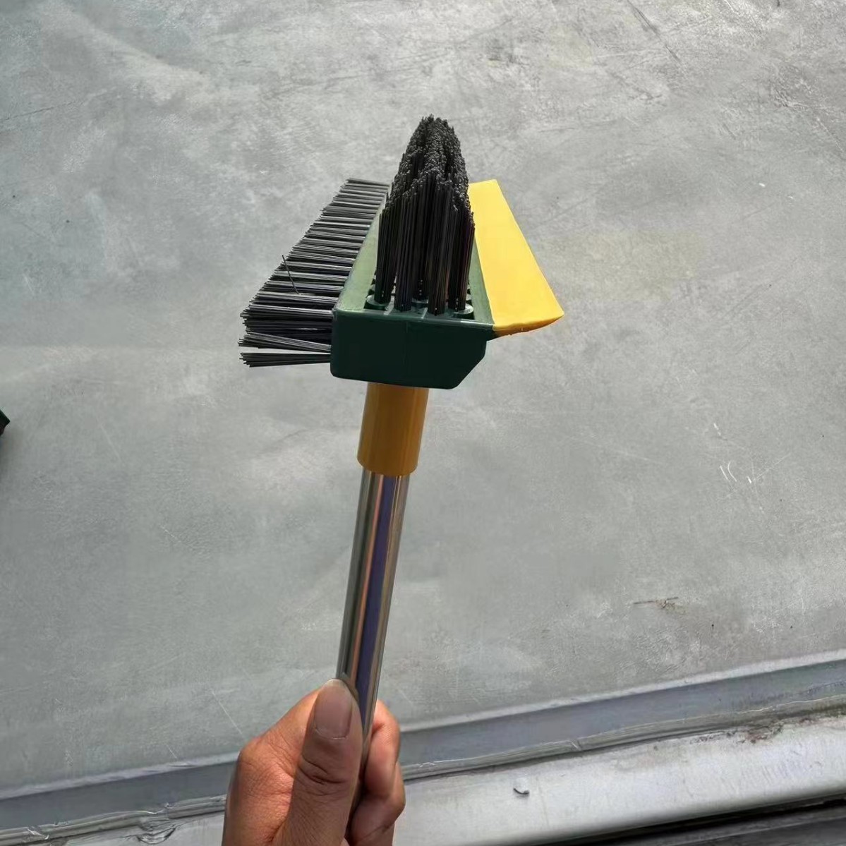 3-in-1(밀리터리 그린의 경우 최소 입찰가 500개)