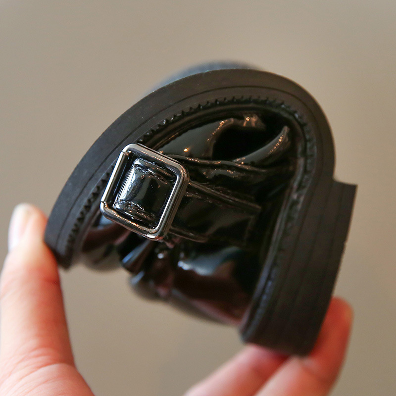 Chaussures de princesse en cuir brillant avec nœud Sho pour enfants, nouveau Style coréen, chaussures de Performance à semelle souple à la mode pour petites filles, printemps et automne 2024_voghion.com