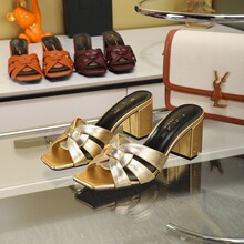 ��ʽһ����ЬŮ�ļ��⴩2023���¿�ָ���ɫ�߸�����Ь�~���OӋ