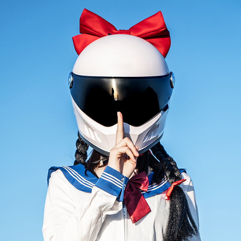 밝은 흰색 (검은 거울) + 빨간 활