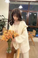 温柔风白色连帽宽松休闲水貂绒开衫毛衣女秋冬新款感软糯毛呢