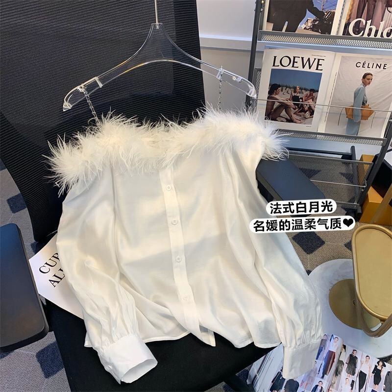 French-Style Socialite White Feather Strap Shirt for Women, Unique Design, Sun-Protective Clothing, Super Fairy-Like Off-Shoulder Top, Autumn Wear