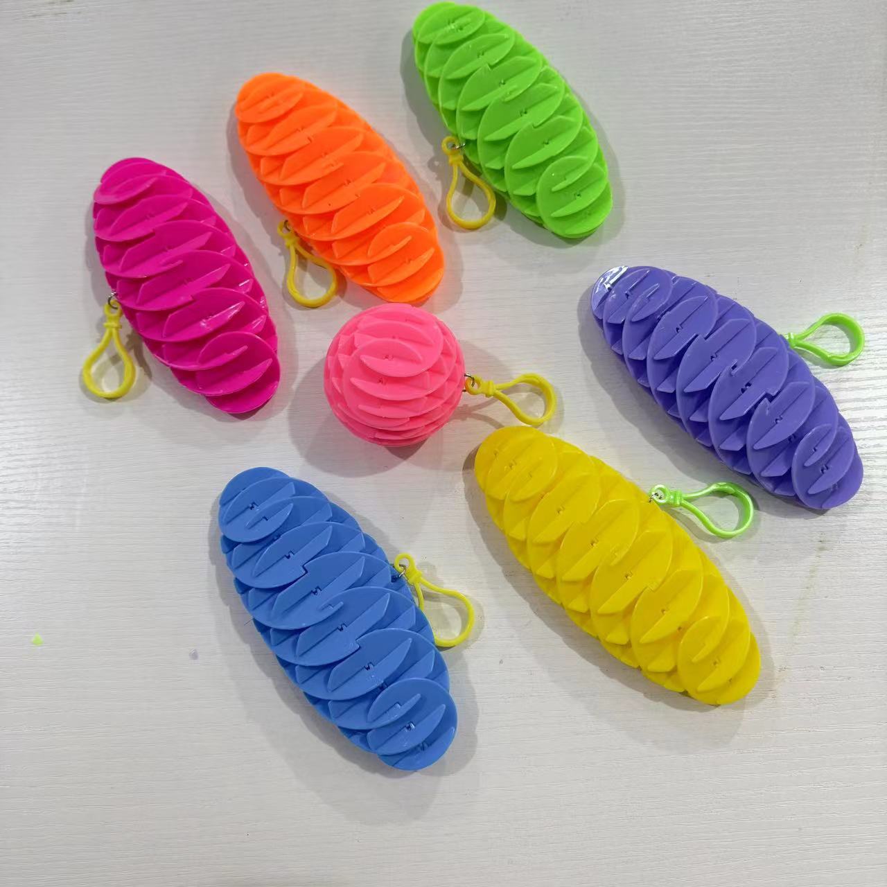 3D Printing Stress Relief Elastic Stretchable Carrot Net Cool Deform Toy Small Toy Decor Key Chain 