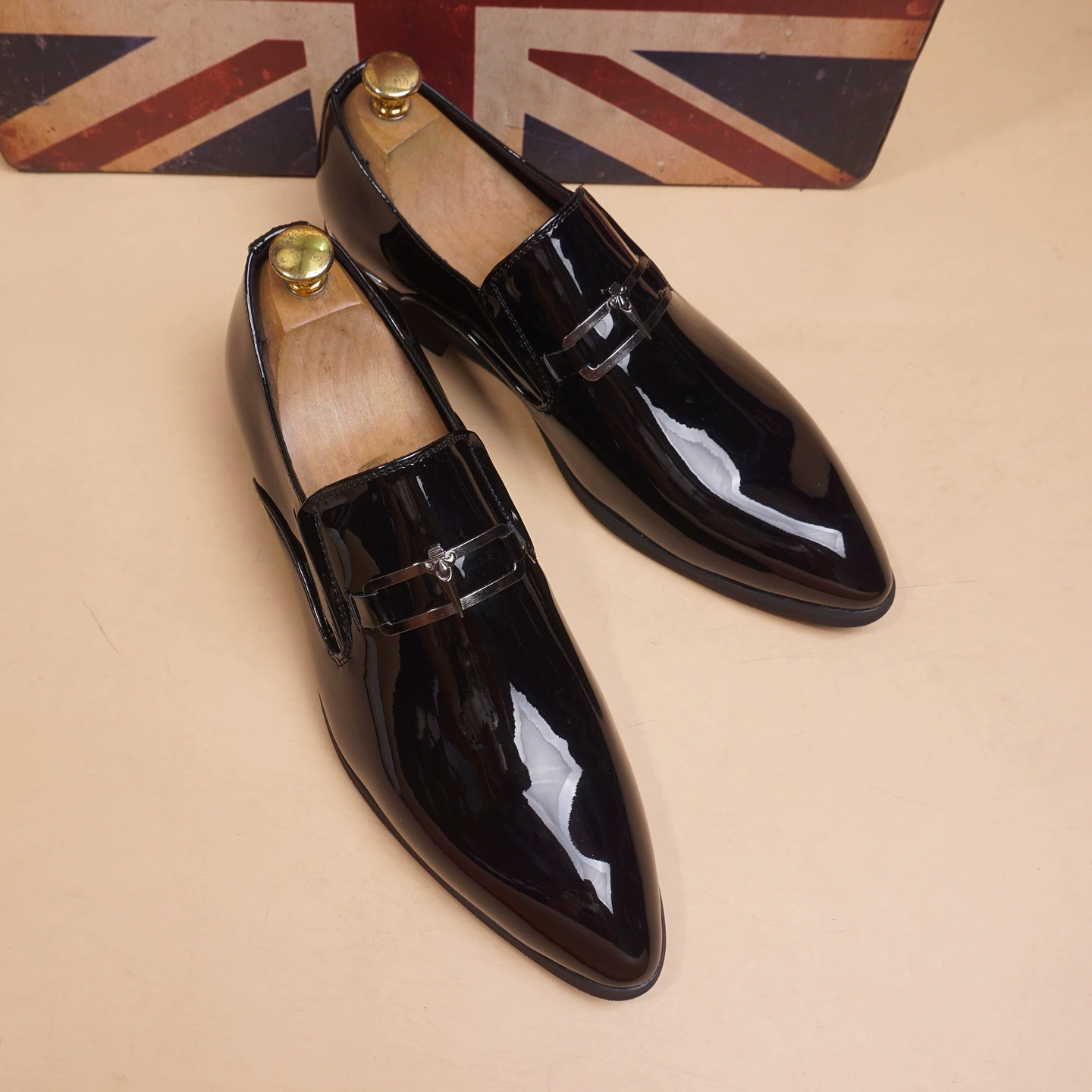 Новые мужские кожаные туфли в корейском стиле с острым носком, британские мужские повседневные мужские туфли без шнуровки, увеличенная высота, свадебные туфли в стиле ретро