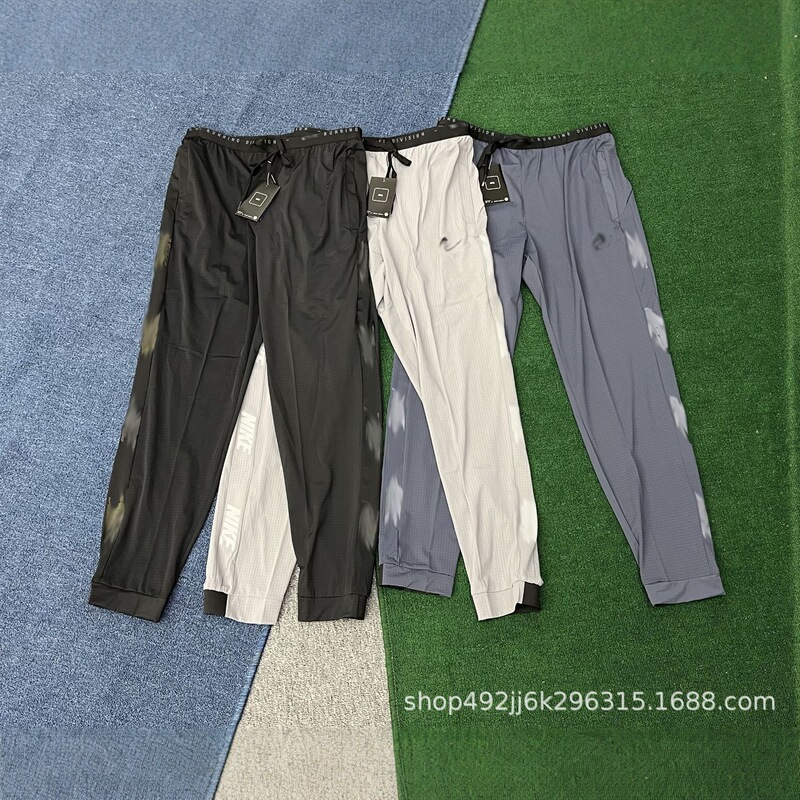 Sports Quick-Drying Trousers, Breathable, Sweat-Wicking, Quick-Drying Fabric, Full of Elasticity, Fit and Not Restricting, Suitable for Running Sports Quick-Drying Trousers, Breathable, Sweat-Wicking, Quick-Drying Fabric, Full of Elasticity, Fit and Not Restricting, Suitable for Running