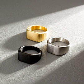 戒指;项链;手链