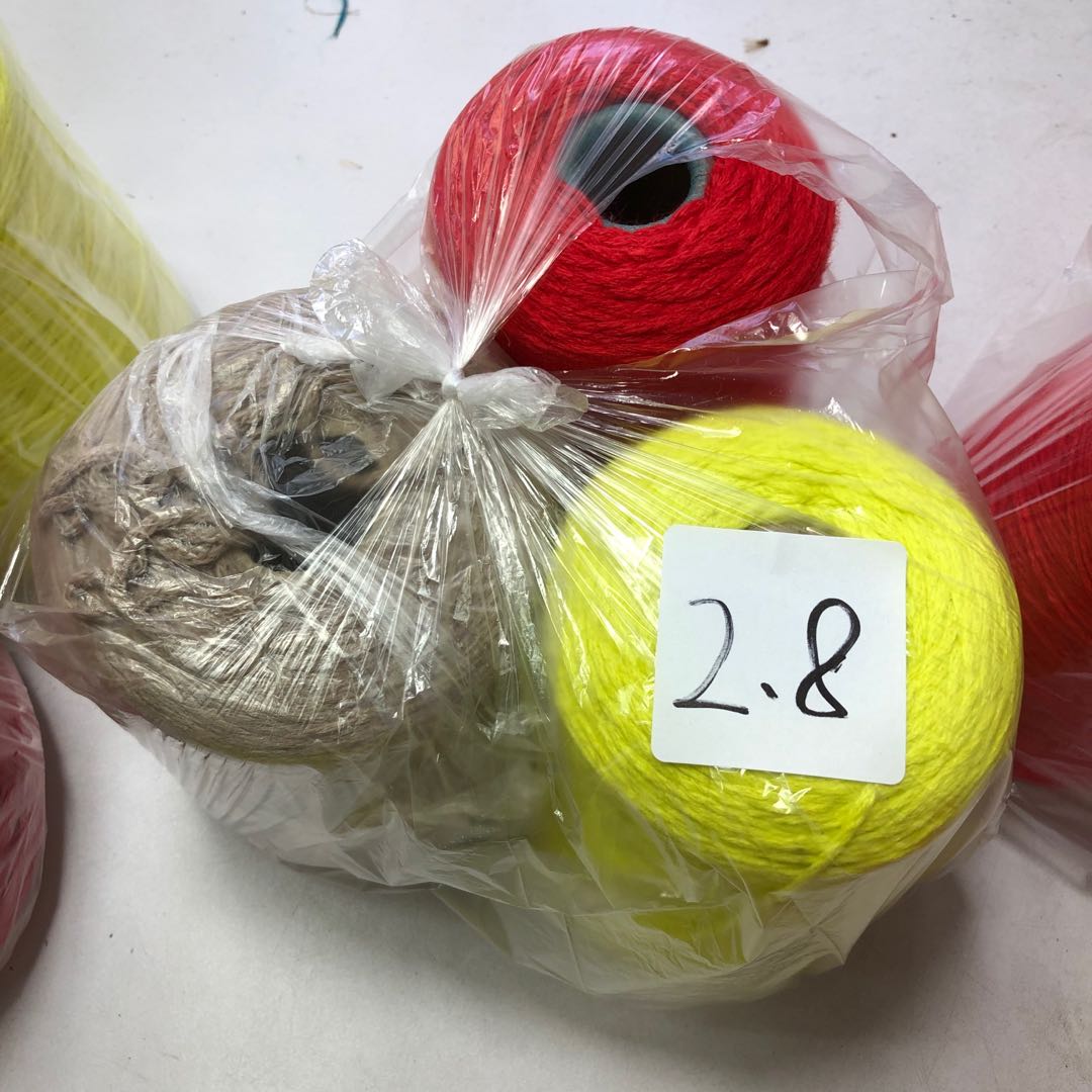 批发每天更新1斤 零桶线套餐 围巾毛衣线手工编织 买到就是赚