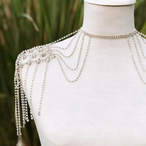 Cross-border new product exaggerated tassel shoulder chain, European and American versatile night club party water drill body chain for women