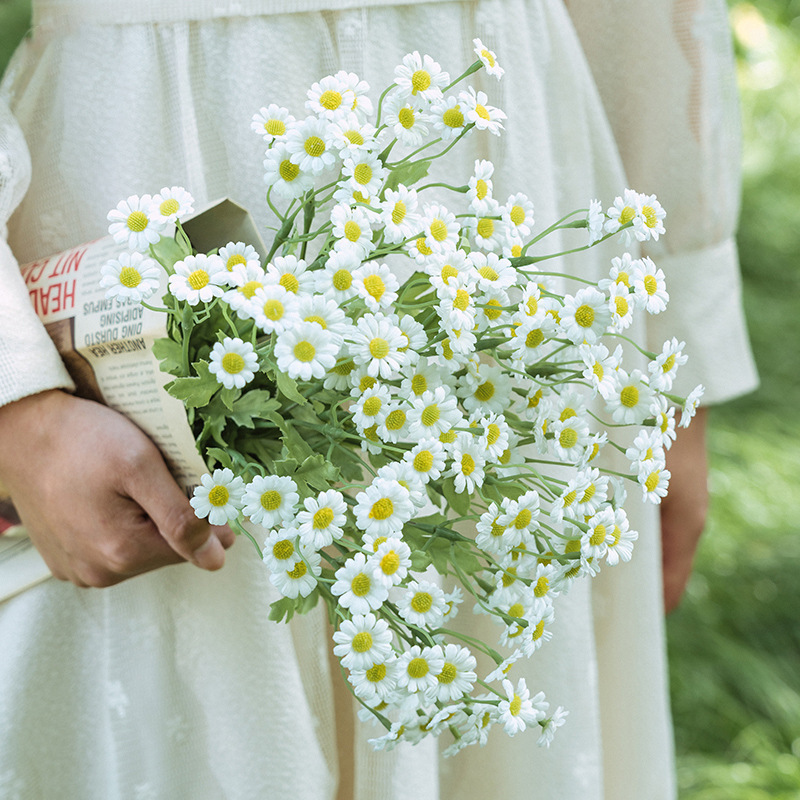 Wholesale handmade long branch cream small chamomile Daisy artificial flower artificial flower silk flower decorative props bouquet artificial flower