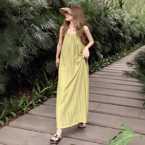 Women's Strap Dress for Autumn 2025, French Style, Unique Cut-Out Design, Loose and Elegant, Sleeveless Long Dress