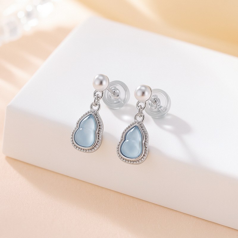 Bông tai bạc S925 đính đá aquamarine và ngọc trai hình hồ lô phong cách tối giản — Một đôi
