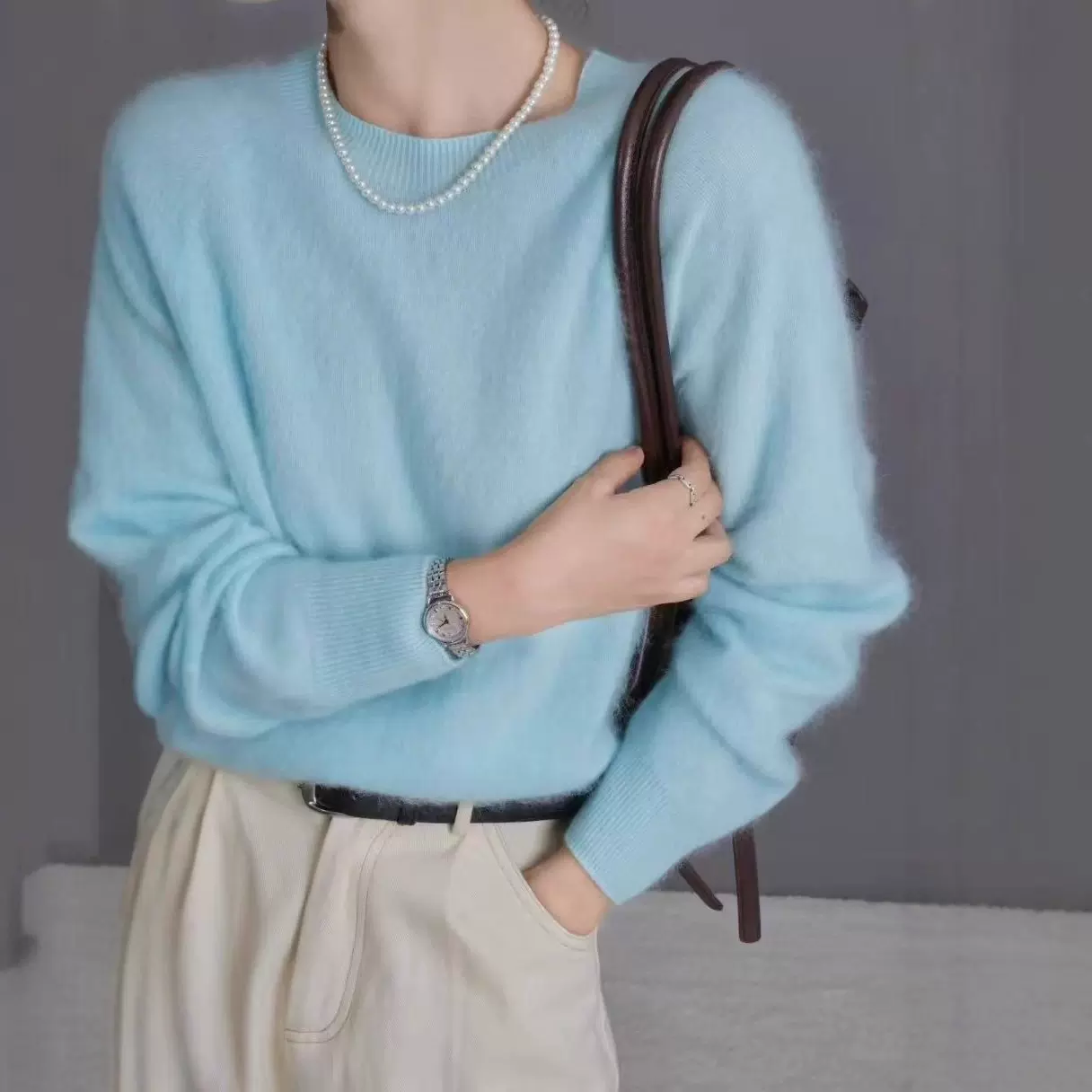秋季新款针织羊绒羊毛毛衣圆领多巴胺上衣女