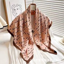 秋冬棉麻方巾女 厚款保暖围巾新款时尚外搭洋气围脖 一件代发披肩