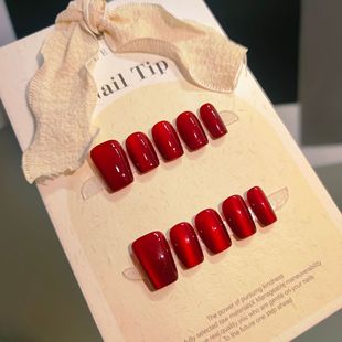 Wearable Nails 10 Pieces S069 Red Flash Cat Eye Short Ladder Handmade Luxurious Temperament New Year Armor Fashionable Fake Nails