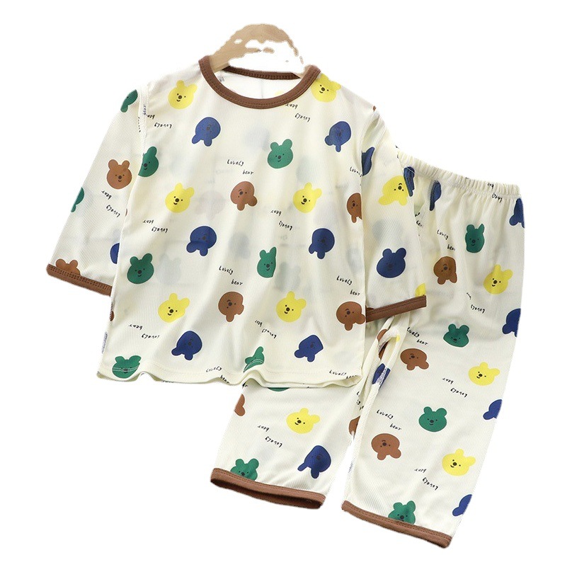 Conjunto de ropa de casa para niños 2025 verano niños y niñas pijamas finos sin costuras de tres puntos y conjunto casual de pijamas.