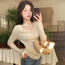 �紺�¿����ᴿ��������֯��Ů������ͷ�ڴ��Χ�д����ë���ӻ�