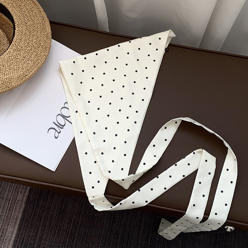 Toalla triangular con cintura, bufanda de seda con flor de anacardo retro, sensación de alta gama, cortina de pedo apilada multifuncional de verano, diadema de todo fósforo