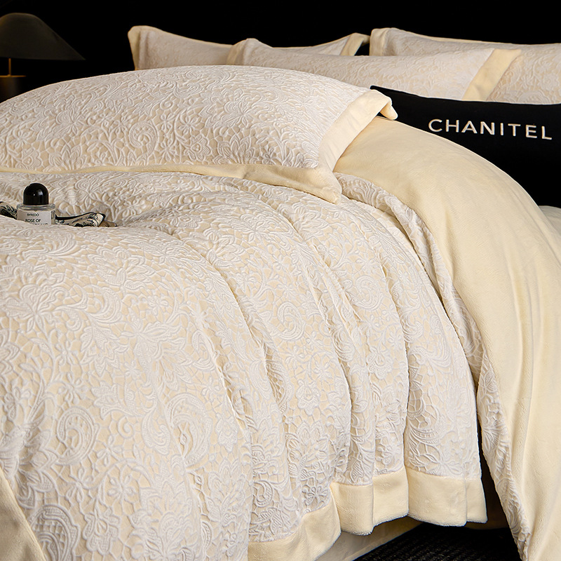 lujo ligero de lujo tallado leche de cama de cuatro piezas grueso cálido otoño y invierno sábanas de edredón de peluche de alto peso