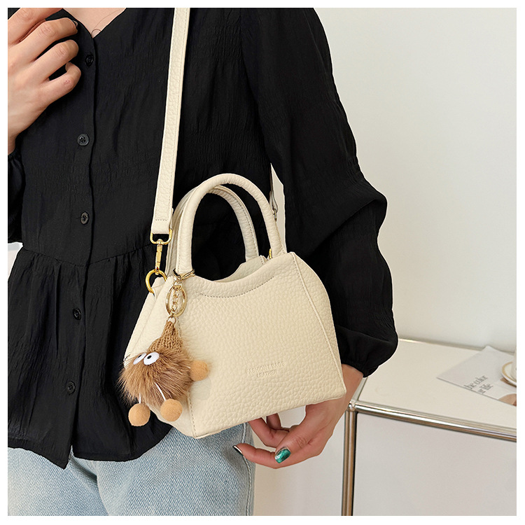 Handheld Fashion Bucket for Women 2024 Spring/Summer New Korean Edition Simple and Versatile Shoulder Commuter Crossbody_voghion.com