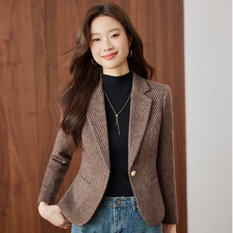 咖色条纹西装外套女2025新款秋季气质修身小个子毛呢秋冬西服上衣|undefined
