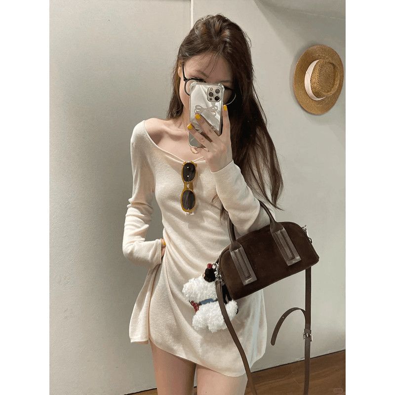 2026 Spring and Autumn New Fashion Korean Style Hot Girl Design Backless Loose Slimming Long Sleeve Knitted Dress for Women 2026 Spring and Autumn New Fashion Korean Style Hot Girl Design Backless Loose Slimming Long Sleeve Knitted Dress for Women