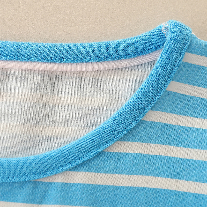 Camiseta de manga larga para niños estilo europeo y americano, nuevo estilo navideño de otoño con estampado de conejo, camiseta básica para niños, venta al por mayor de una sola pieza.