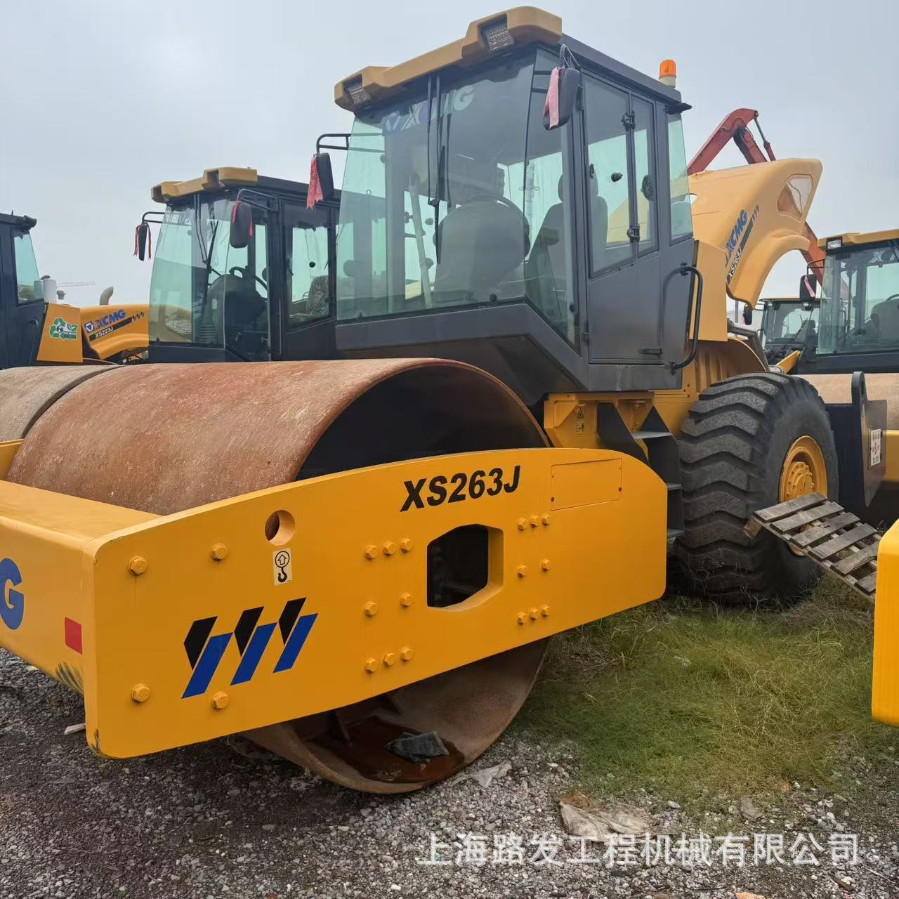 Exportación a largo plazo de rodillos de segunda mano XCMG 26 toneladas Dynapark 303 modelo de exportación de compactación de calidad spot