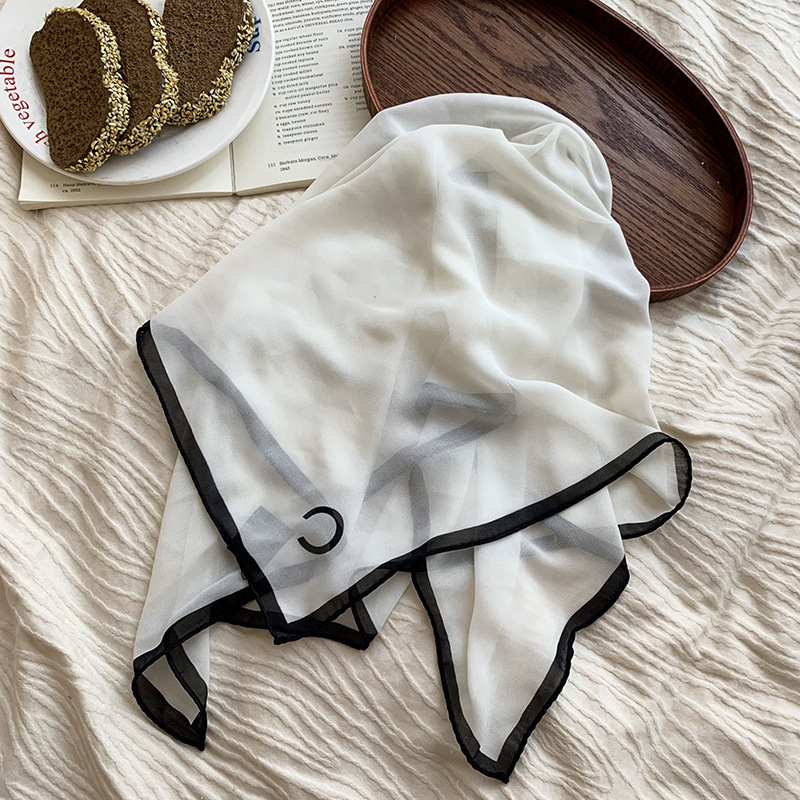 Bufanda de seda para mujer, bufanda cuadrada, sensación de alta calidad, bufanda de seda de imitación de primavera y verano, bufanda de moda, todo fósforo, diadema, cinturón decorativo