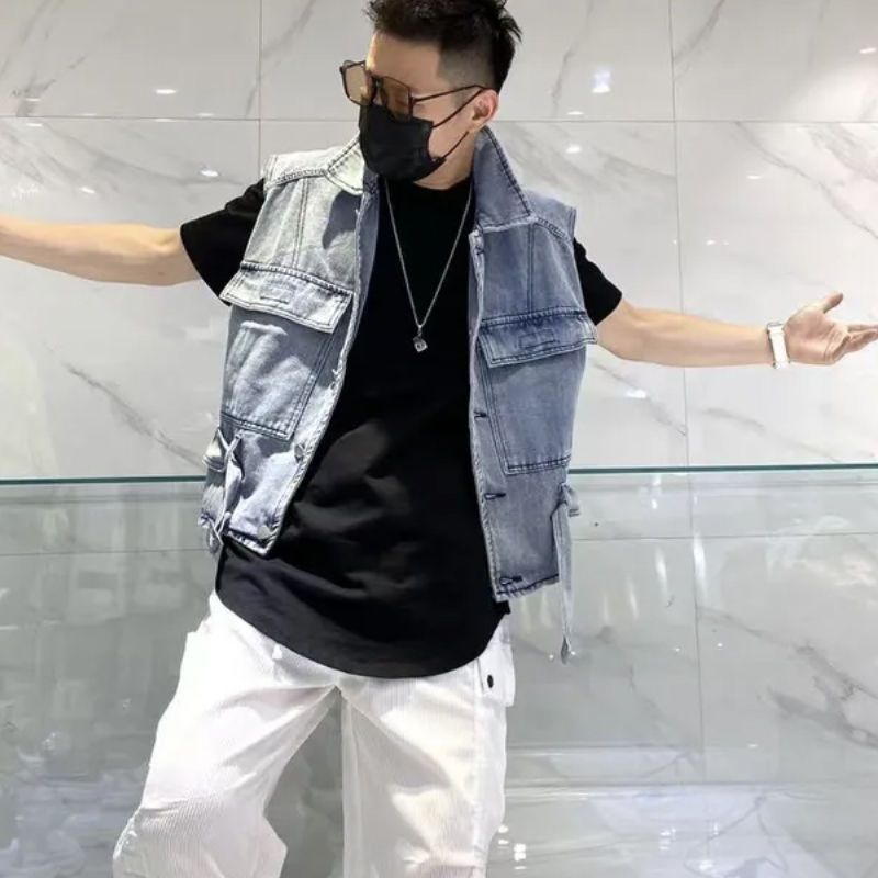 2026 Men's Versatile Trendy Denim Vest Jacket Sleeveless Jacket New Korean Design Short Vest 2026 Men's Versatile Trendy Denim Vest Jacket Sleeveless Jacket New Korean Design Short Vest