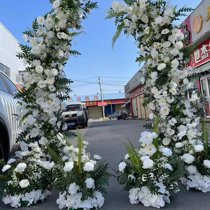 結婚式の道具鉄芸アーチの花棚牛の角の門の象牙の門の芝生の結婚式の羊の角の門の屋外は藤の棚に登ります。|undefined
