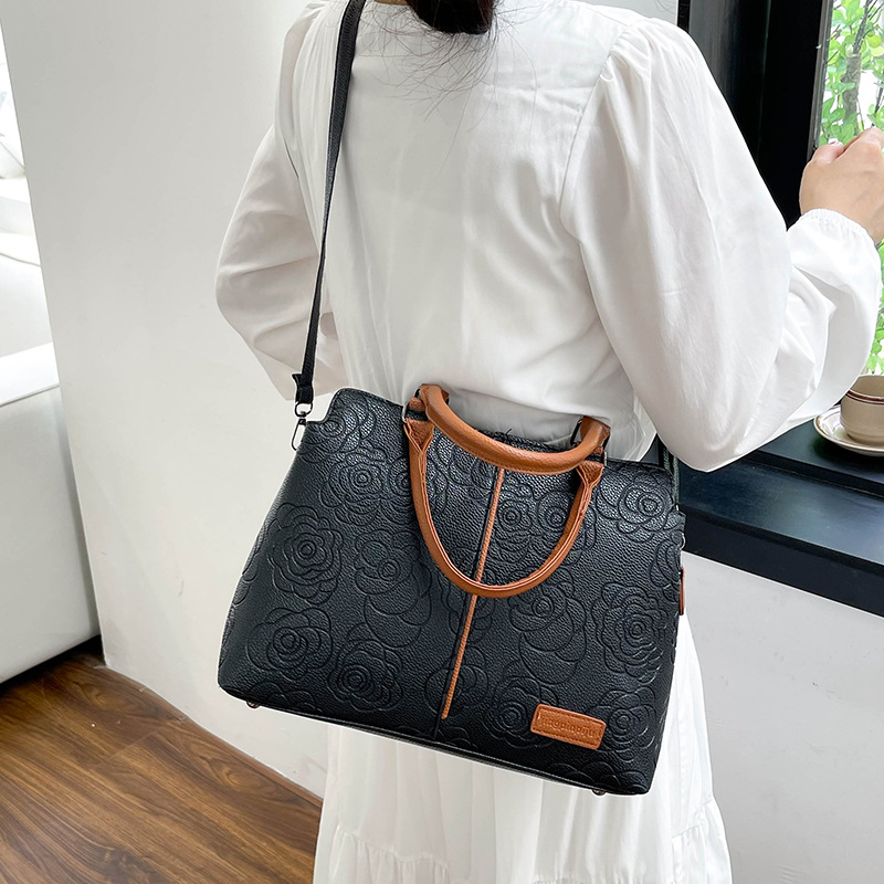 2024 new cross-border handbag, a large-capacity single-shoulder cross-border bestseller with soft leather embossed single-shoulder for women undefined