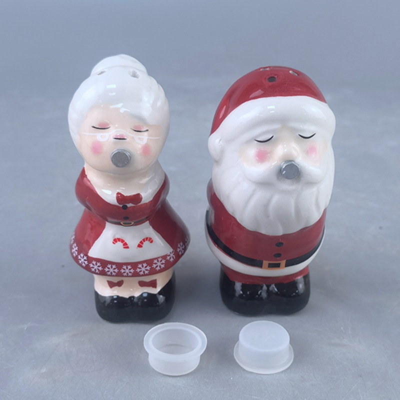 Spot cuidadosamente seleccionado botella de pimienta de cerámica navideña serie muñeco de nieve botella de condimento sólido de cocina porosa de estilo occidental