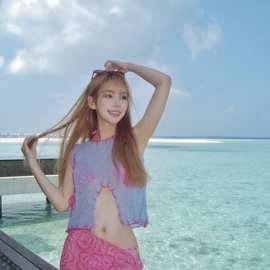 镂空小背心比基尼性感纯欲糖果色海边度假泳衣遮肚显瘦泳装