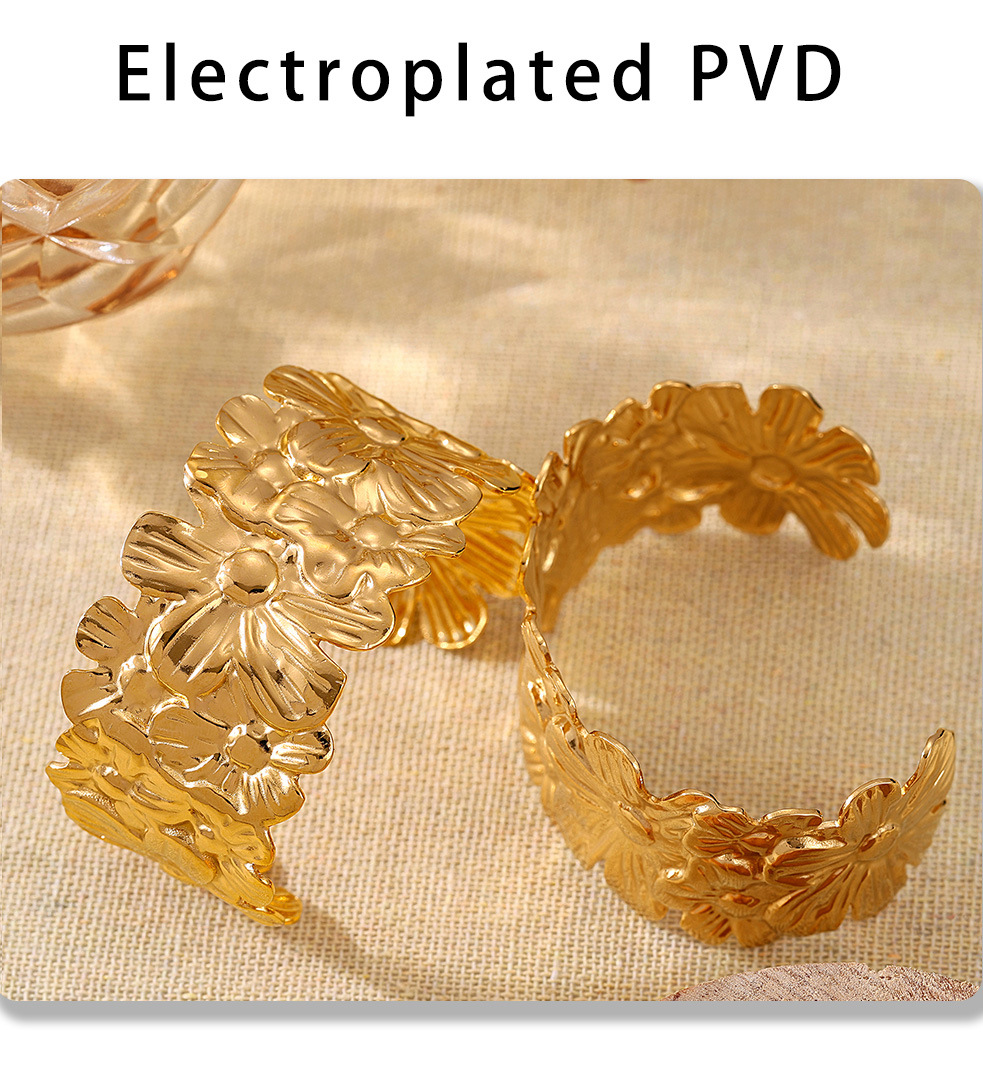 Square Sugar French Fashionable Exquisite Retro Pattern Wide Open Bracelet Titanium Steel Material Bracelet_voghion.com