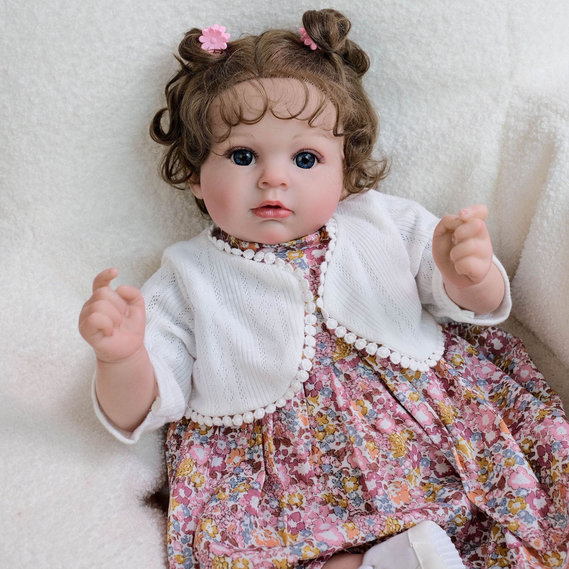 Falda floral aplastante de 20 pulgadas Arianna renacimiento muñeca de simulación recién nacido suministro transfronterizo de una pieza