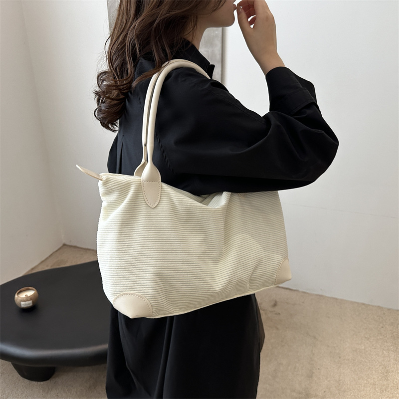 Bolso de cordillera para mujeres 2024 nuevo bolso de mano casual primavera popular bolso de hombro de gran capacidad bolso de viaje corto