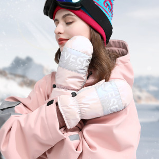 ����}������Ů�����ӽq��ů�T�ж��������ˮ���L���|��Ů��ѩ