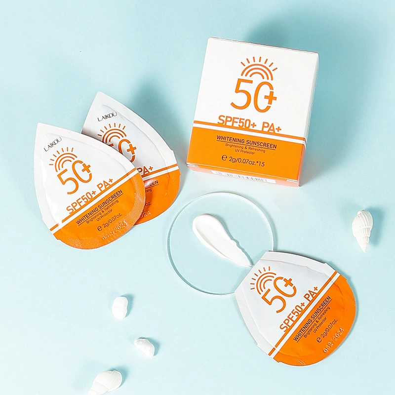 Увлажняющий солнцезащитный крем (Laikou), SPF50+ PA+, 2 г × 15 пакетиков, отбеливание и защита от UV