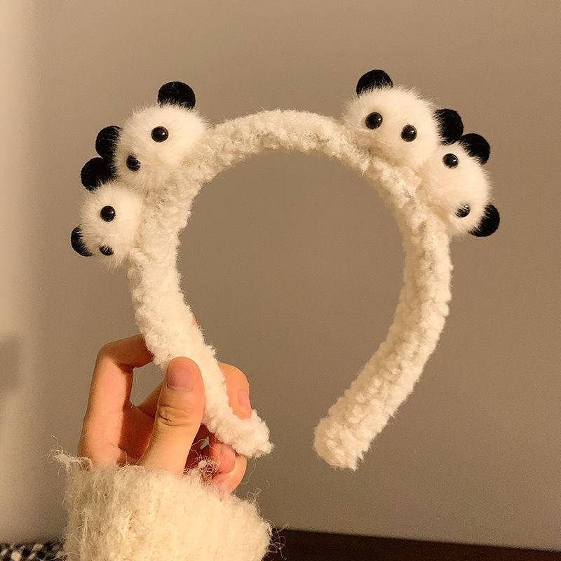 Fg170-white four-headed bear