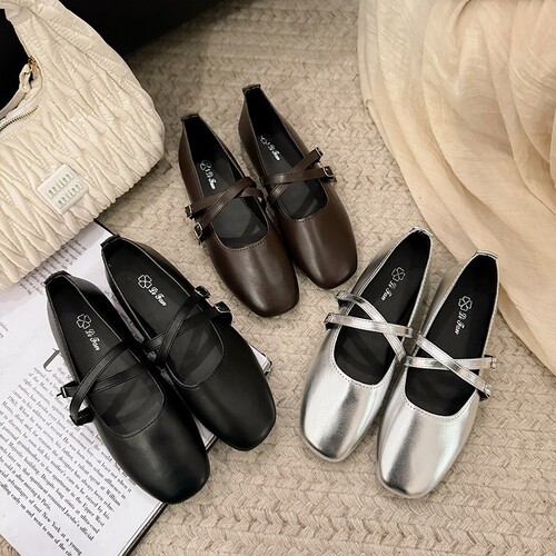 Women's Korean Version New French Retro Fairy Mary Jane Shoes with Square Head, Shallow Mouth, and Inner Heel Lift