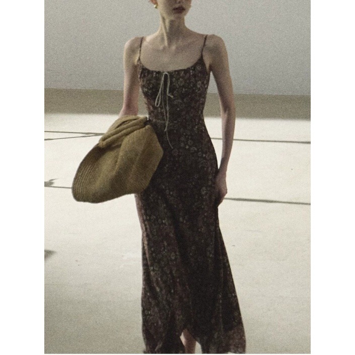 Oakmo/"Get Some Sunshine" Bohemian Vacation Style Sleeveless Floral Halter Dress with a Cinched Waist Oakmo/"Get Some Sunshine" Bohemian Vacation Style Sleeveless Floral Halter Dress with a Cinched Waist
